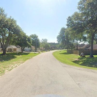 12219 W River Run Dr, Baytown, TX 77523