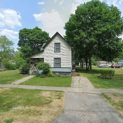 108 S Walker St, Capac, MI 48014