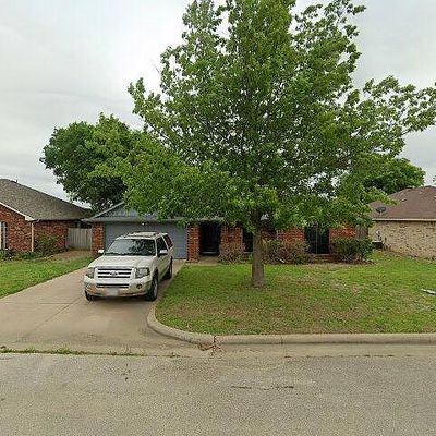 109 Cherokee Trl, Alvarado, TX 76009