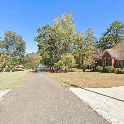 112 Lakeshore Dr, Russellville, AR 72802