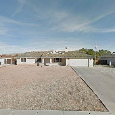 13455 Apple Blossom Ln, Apple Valley, CA 92308