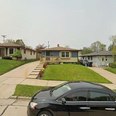 1246 Oregon St, Racine, WI 53405