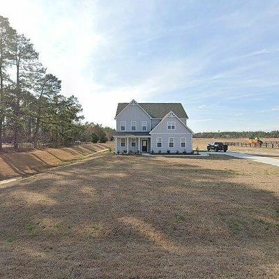 127 Rocking Horse Ln, Raeford, NC 28376