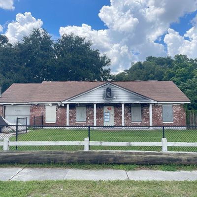 12702 N Central Ave, Tampa, FL 33612