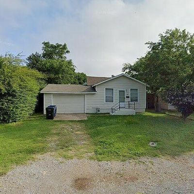 1621 W Walker St, Denison, TX 75020