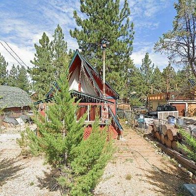 153 Wabash Ln, Sugarloaf, CA 92386