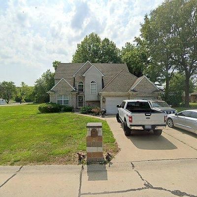 2 Highland Dr, Belleville, IL 62226