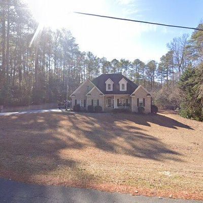 205 Haldane Dr, Southern Pines, NC 28387