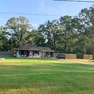 20565 Benton Ln, Livingston, LA 70754