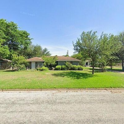 207 Lux Dr, Robinson, TX 76706