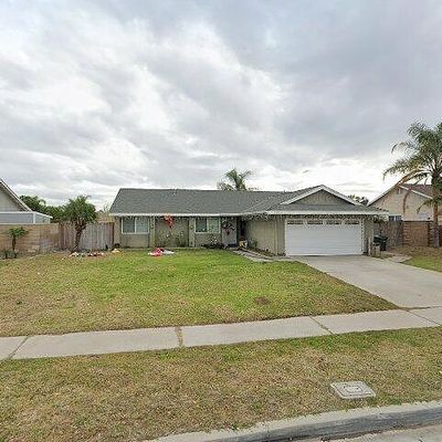 18025 Citron Ave, Fontana, CA 92335