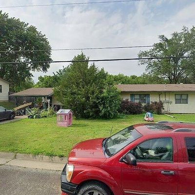 1804 Sw 66 Th St, Topeka, KS 66619