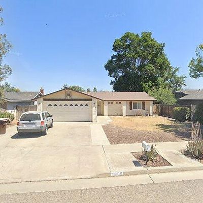 1898 Ben Franklin Ave, Tulare, CA 93274