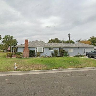 1900 Short Dr, Hanford, CA 93230