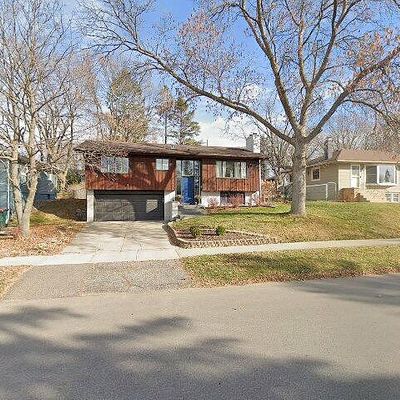 2221 22 Nd St Nw, Rochester, MN 55901