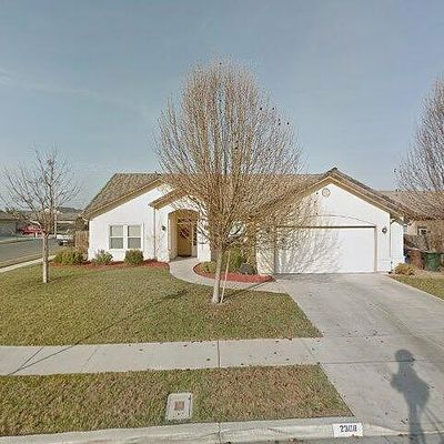 2308 Azalea Ave, Tulare, CA 93274