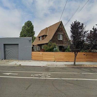 2333 West St, Oakland, CA 94612