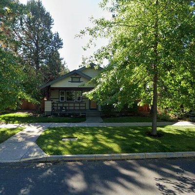 2449 Nw Lemhi Pass Dr, Bend, OR 97703