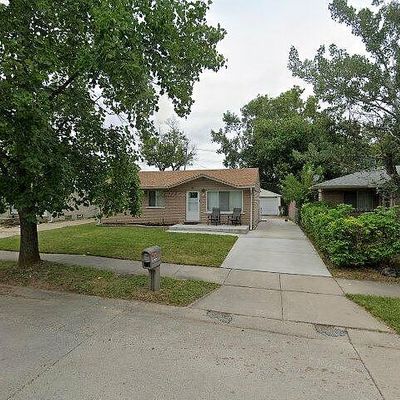 21631 Laurel St, Clinton Township, MI 48035