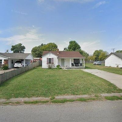 2702 Broadway St, Caruthersville, MO 63830