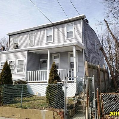 2727 High St, Camden, NJ 08105