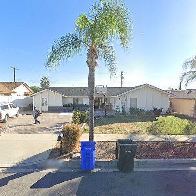 27483 Stratford St, Highland, CA 92346