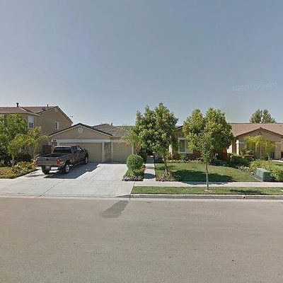 2782 Poe Ave, Clovis, CA 93611