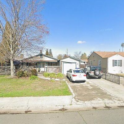 2841 24 Th Ave, Sacramento, CA 95820