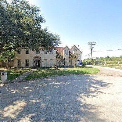 2917 Highland Blvd, Nederland, TX 77627