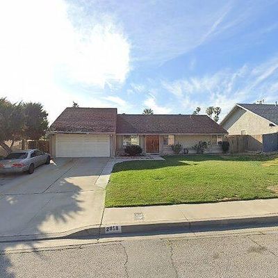 2958 Valaria Dr, Highland, CA 92346