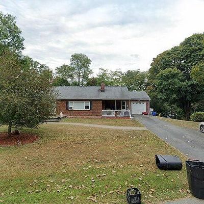 3 Valley View Dr, New Windsor, NY 12553