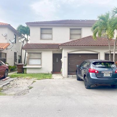 2593 W 60th Pl, Hialeah, FL 33016