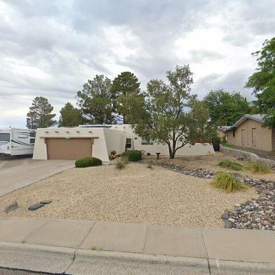 2630 Ardis Dr, Las Cruces, NM 88011