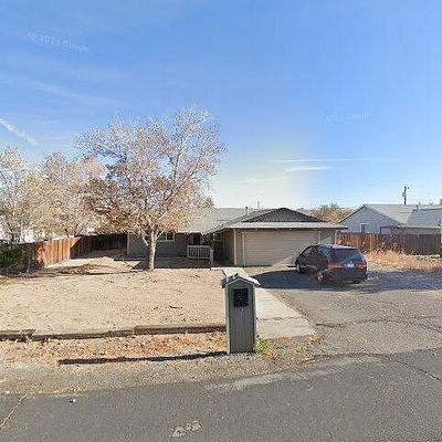 32 S Spring Mountain Cir, Sparks, NV 89436