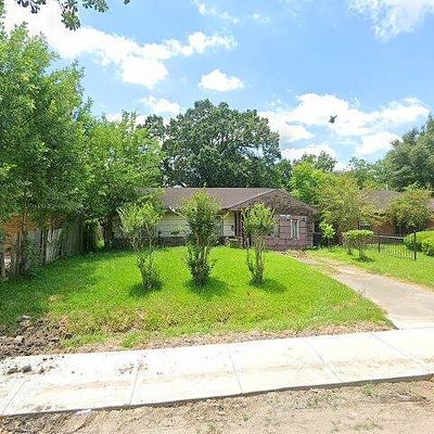 3454 Bacon St, Houston, TX 77021