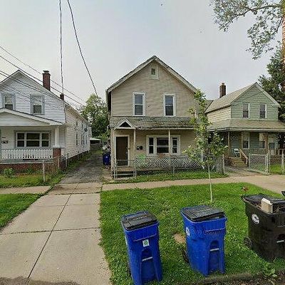 3523 Walton Ave, Cleveland, OH 44113