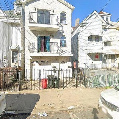 303 Arlington Ave, Jersey City, NJ 07304