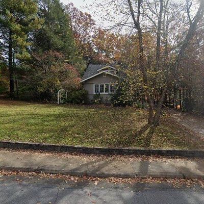 309 Laurel Circle Dr, Black Mountain, NC 28711