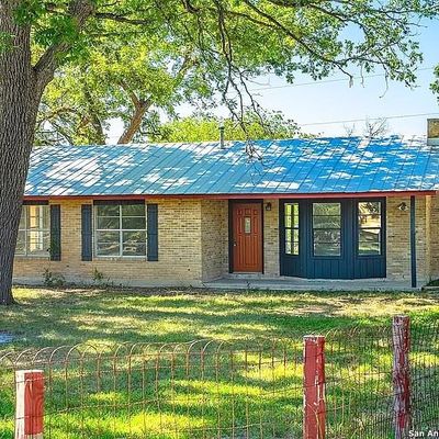 311 Patterson Creek, Leakey, TX 78873