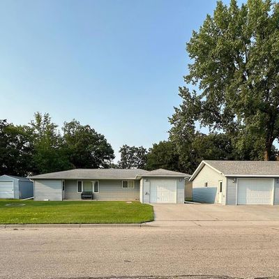 317 13th Street, Thief River Falls, MN 56701