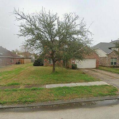 3926 W Lindbergh Ct, Baytown, TX 77521