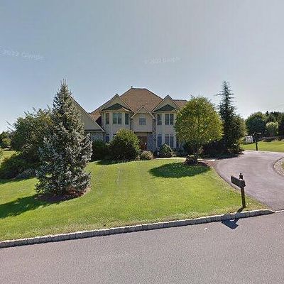 4110 Cottage Ln, Bethlehem, PA 18020