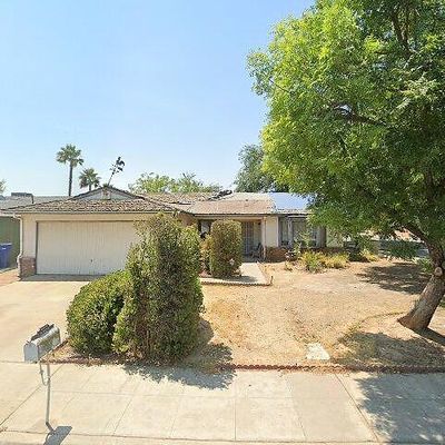 4147 N Barcus Ave, Fresno, CA 93722