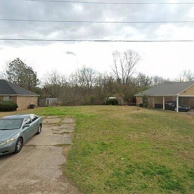 418 Riverbend Dr, Byram, MS 39272