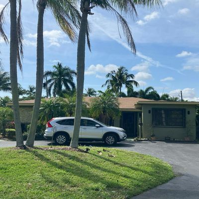 460 Nw 36 Th St, Oakland Park, FL 33309