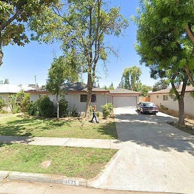 4625 E Norwich Ave, Fresno, CA 93726