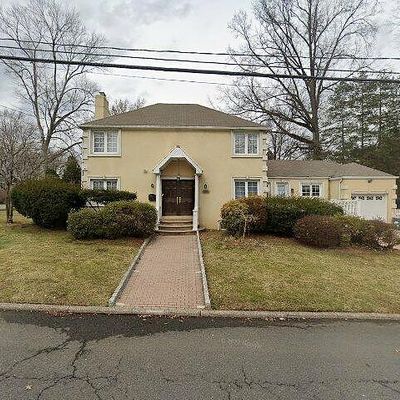 471 Emerson Ave, Teaneck, NJ 07666