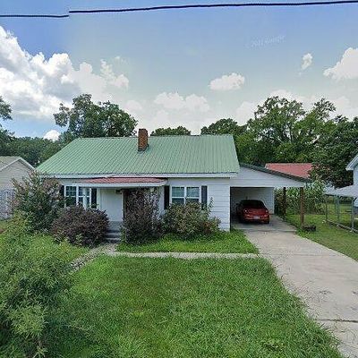 49 Walnut St, Trion, GA 30753