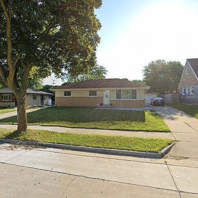 4954 N 108 Th St, Milwaukee, WI 53225