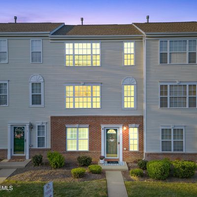 5 Kuczynski Drive #945, Parlin, NJ 08859